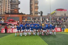 败北首场状态出色，德国队观众沸腾！，阿扎伦卡重返赛场气势如虹延续(电影暮光同城)