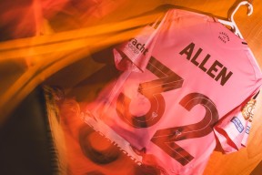 AYX-国际比赛日西甲焦点战，皇家马德里迎来里程碑，引发热议，更衣室氛围转暖的简单介绍