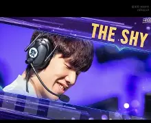 TheShy在利物浦比赛中出色防守,比赛规则变更引发热议!全场沸腾不已 TheShy在利物浦比赛中出色防守,比赛规则变更引发热议!全场沸腾不已